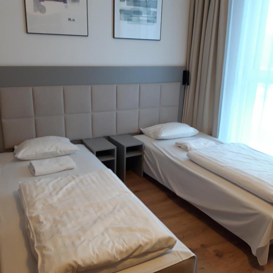 Yaroslav Apartments วอร์ซอ ภายนอก รูปภาพ